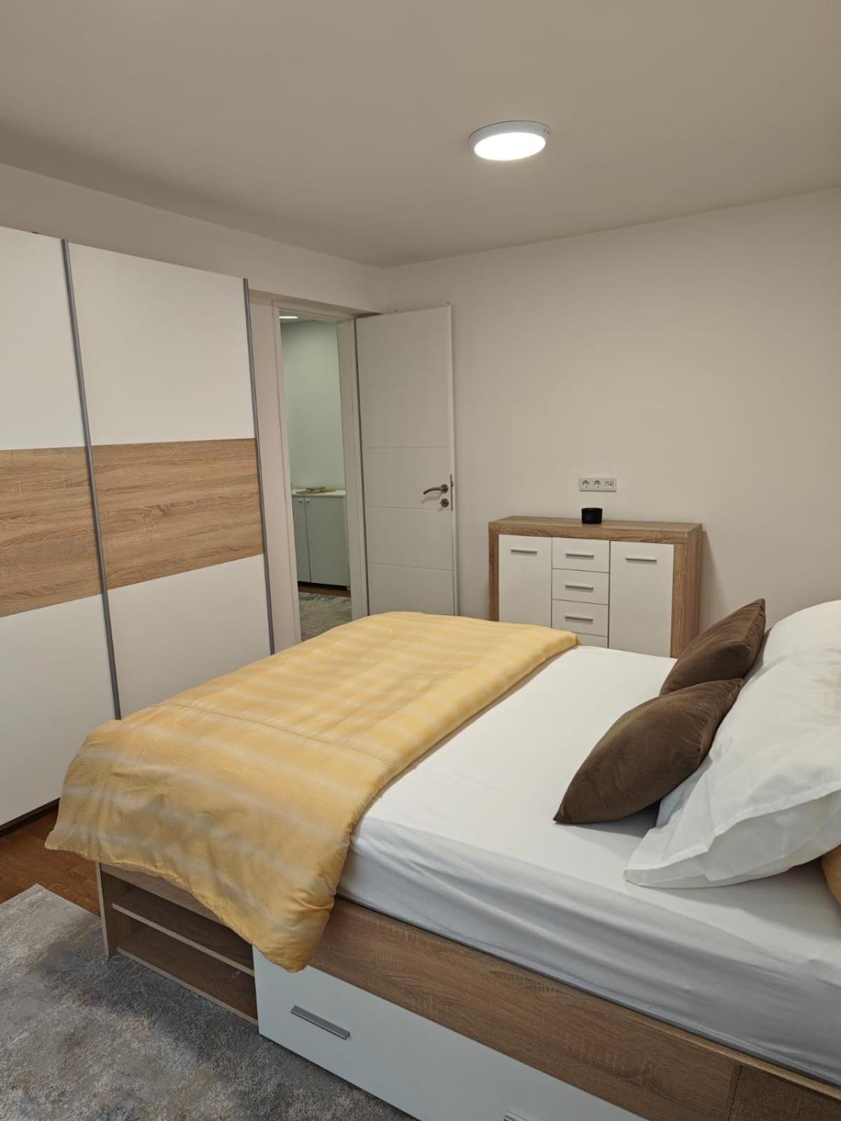 Sarajvista Appartement SJJ Buitenkant foto